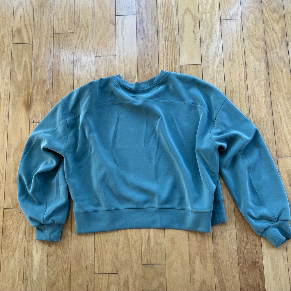 LuluLemon Perfectly Oversized Cropped Crew Softsteme Tidewater Teal - Picture 5 of 6